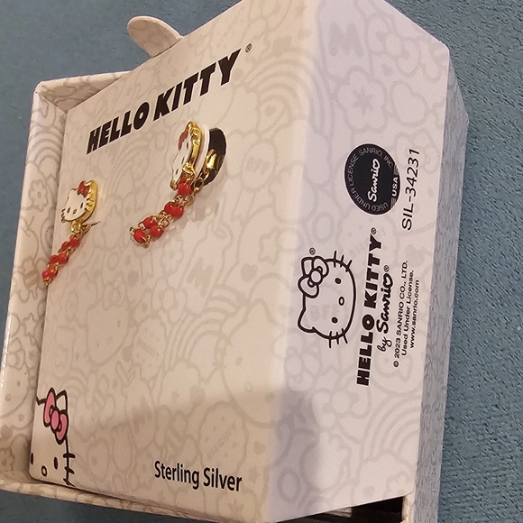 Hello Kitty gold plated over sterling, dangling earrings NIB *Price is firm* - Picture 5 of 9